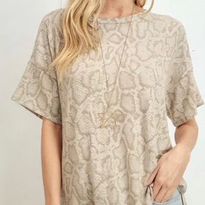 Snake print top